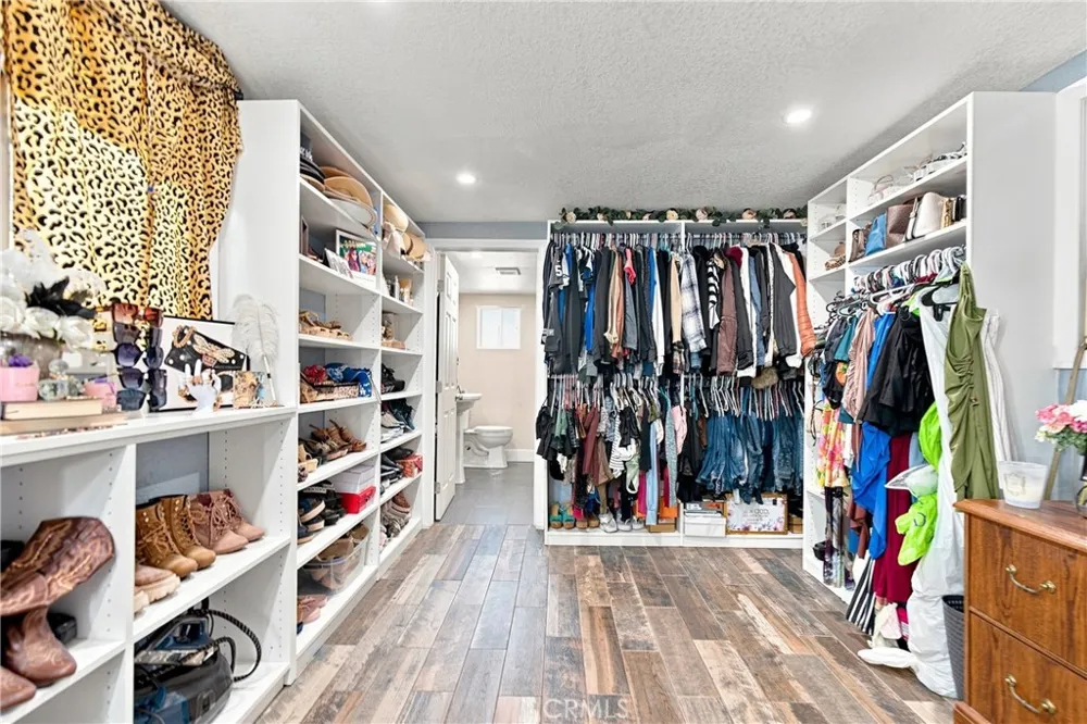 13009 9th Chino, CA 91710