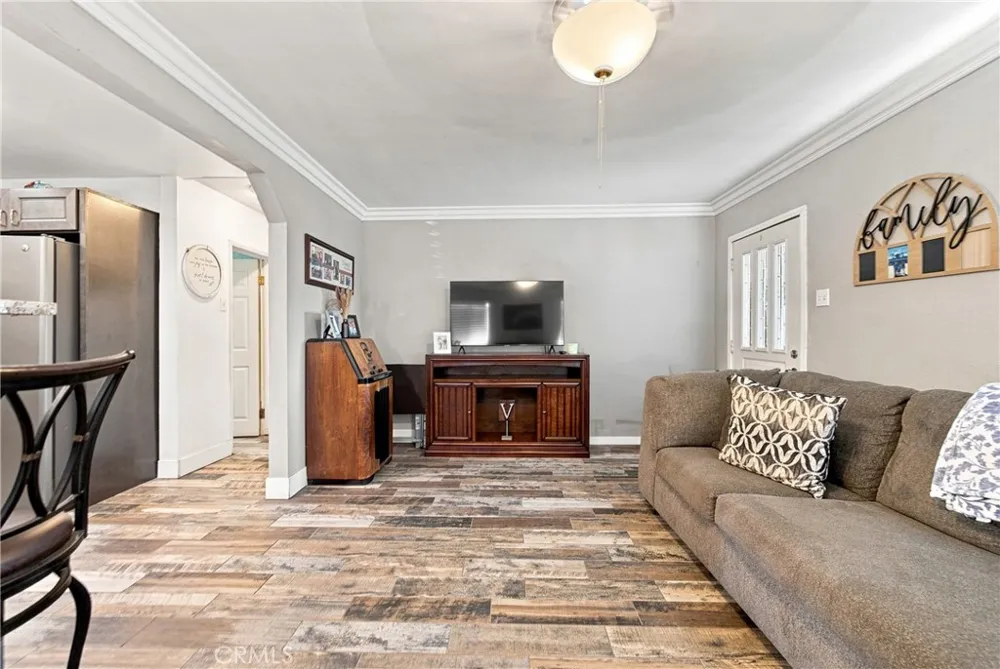13009 9th Chino, CA 91710
