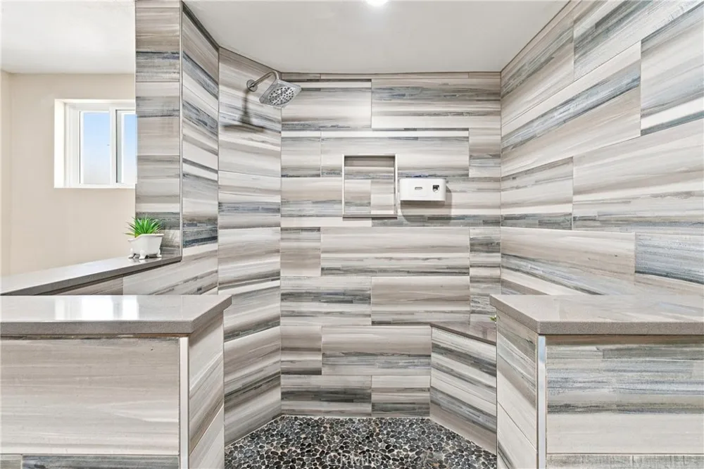 13009 9th Chino, CA 91710
