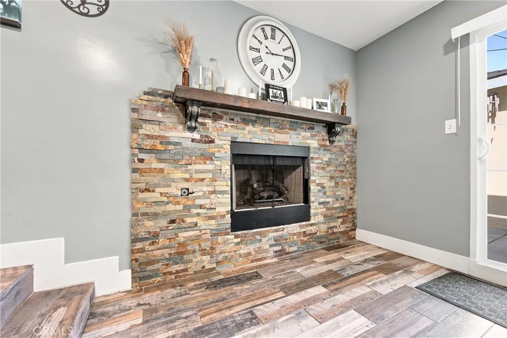 13009 9th Chino, CA 91710