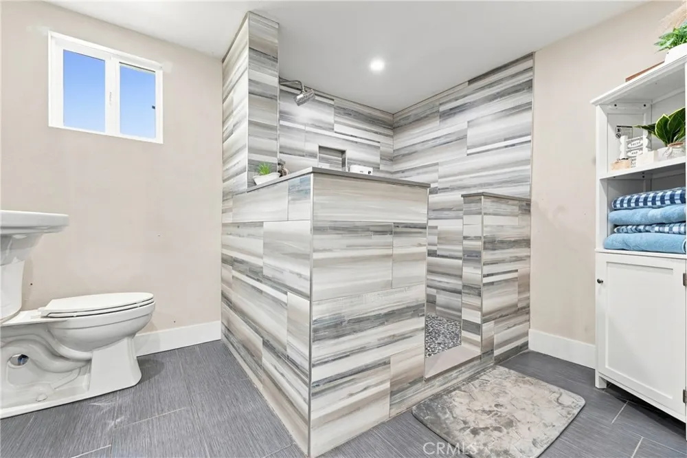 13009 9th Chino, CA 91710