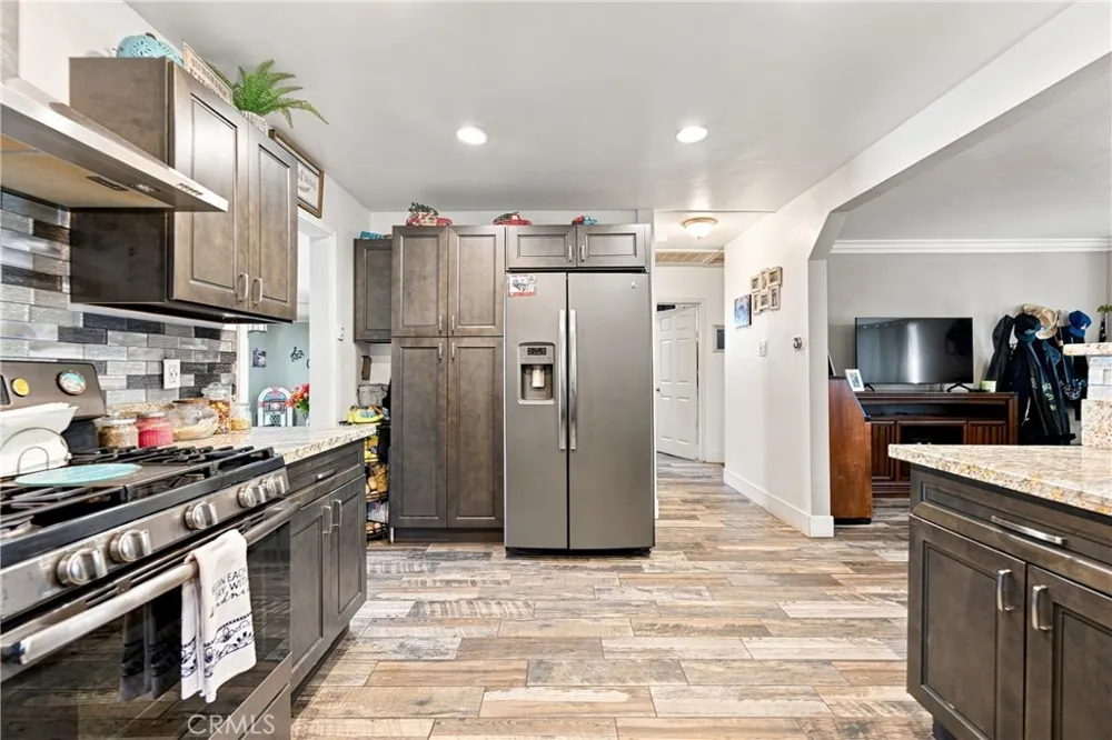 13009 9th Chino, CA 91710