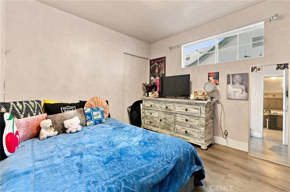 13009 9th Chino, CA 91710