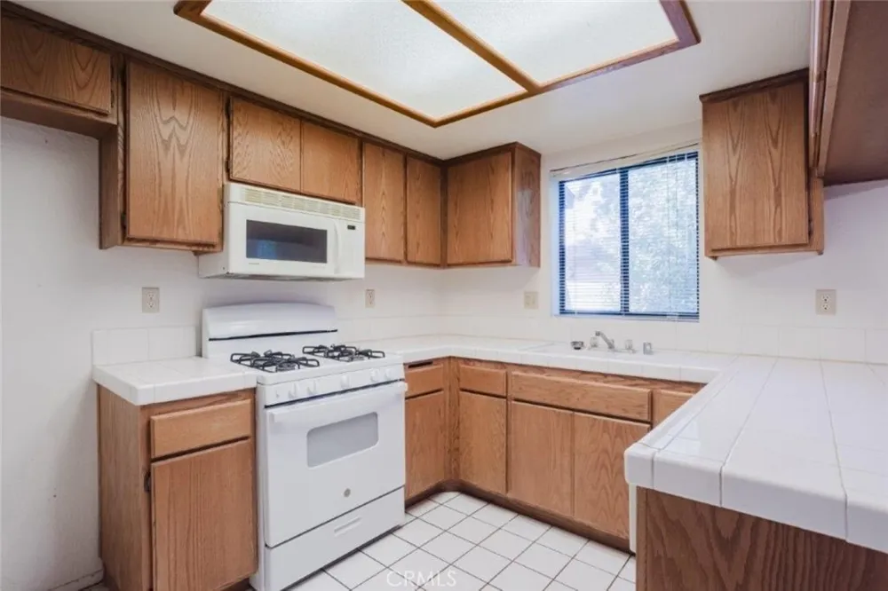 43840 Bobby Jones Drive #2 Lancaster, CA 93536