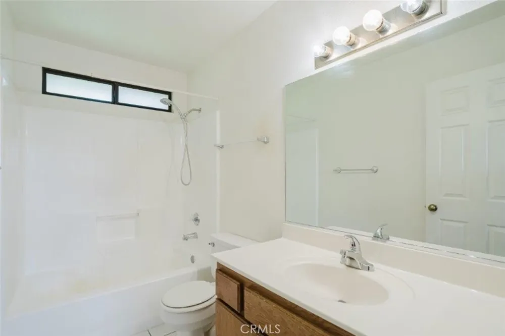 43840 Bobby Jones Drive #2 Lancaster, CA 93536