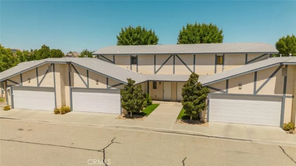 43840 Bobby Jones Drive #2 Lancaster, CA 93536