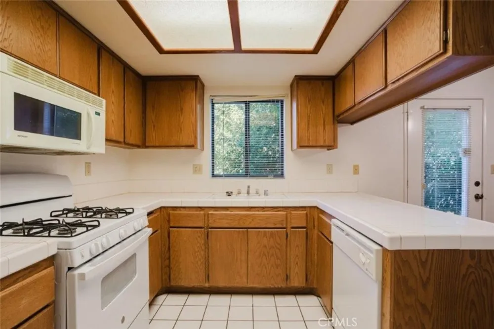 43840 Bobby Jones Drive #2 Lancaster, CA 93536