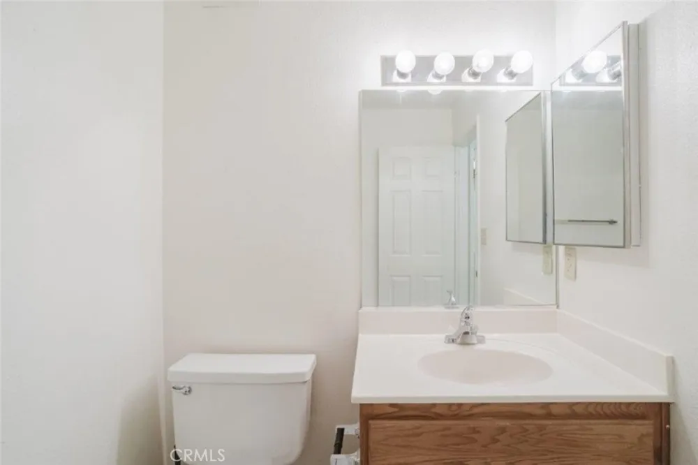 43840 Bobby Jones Drive #2 Lancaster, CA 93536
