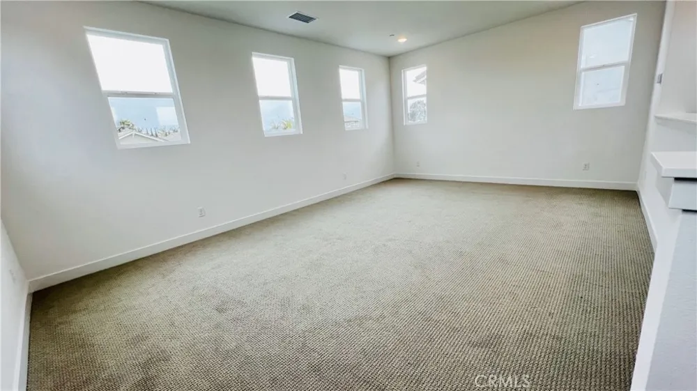 1374 Blue Port Way Oceanside, CA 92054