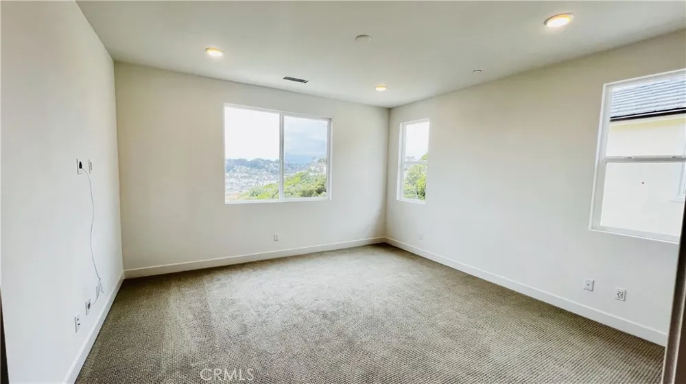 1374 Blue Port Way Oceanside, CA 92054