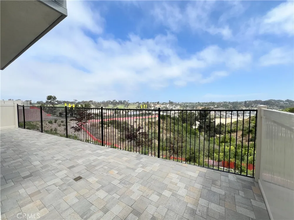 1374 Blue Port Way Oceanside, CA 92054
