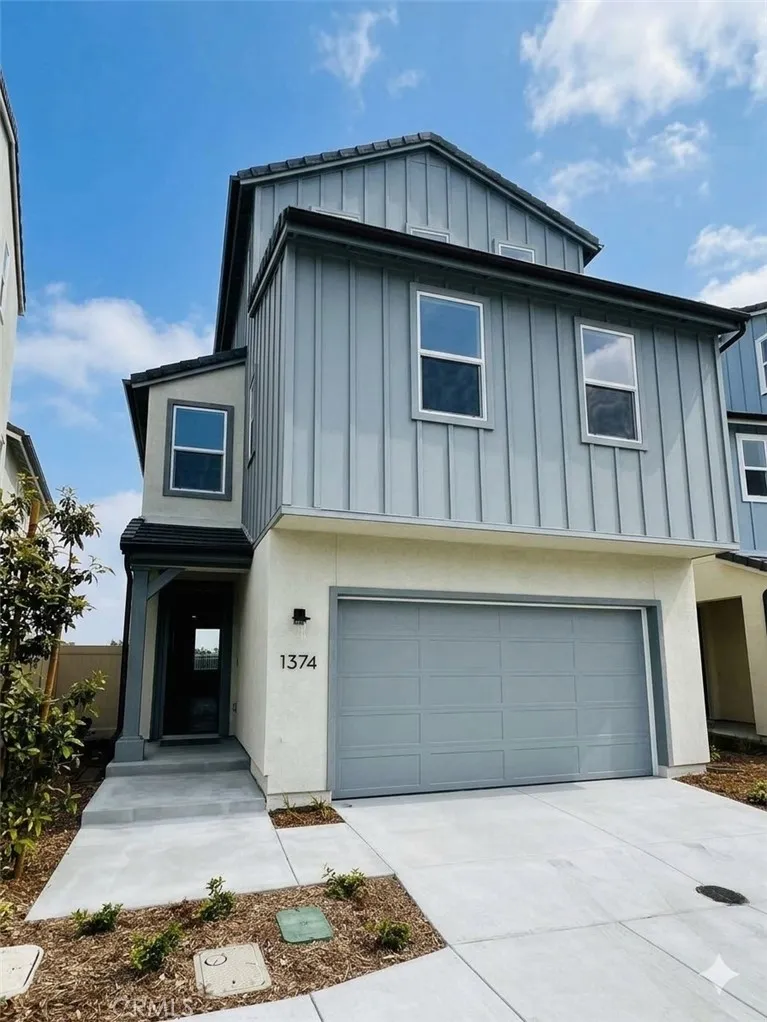 1374 Blue Port Way Oceanside, CA 92054