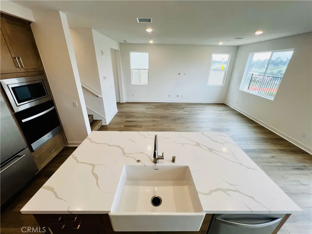 1374 Blue Port Way Oceanside, CA 92054