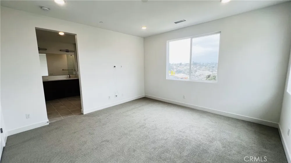 1374 Blue Port Way Oceanside, CA 92054