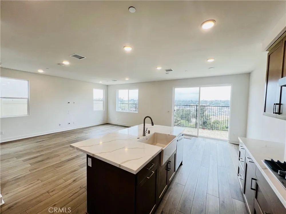 1374 Blue Port Way Oceanside, CA 92054