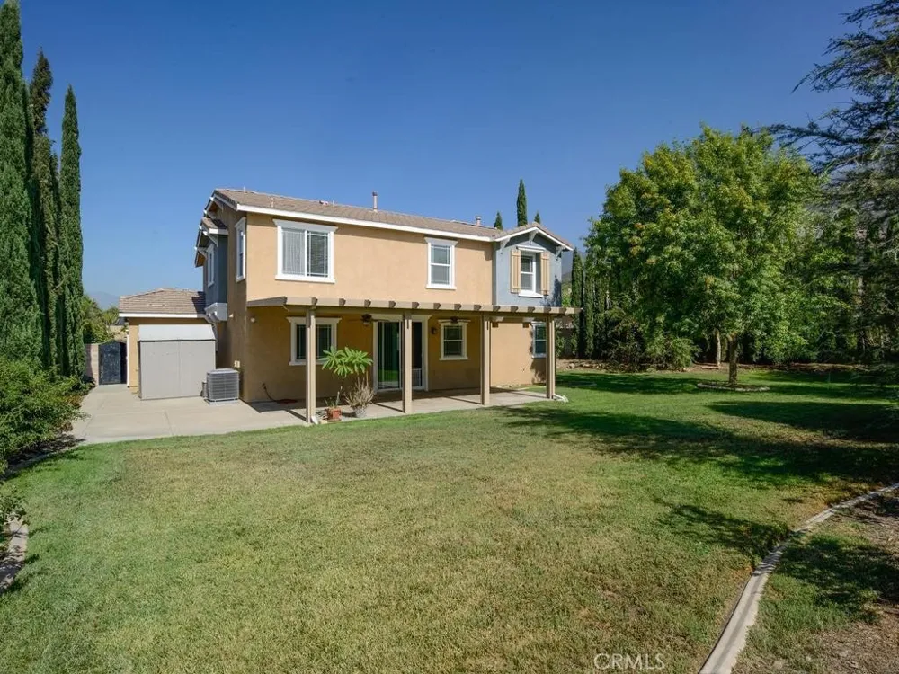 6895 Caitlin San Bernardino, CA 92407