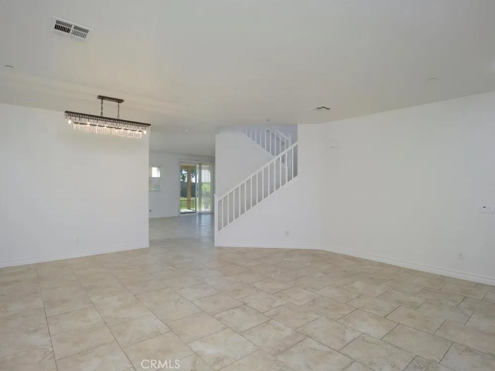 6895 Caitlin San Bernardino, CA 92407