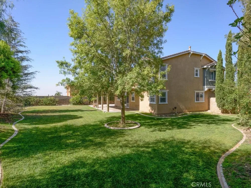 6895 Caitlin San Bernardino, CA 92407
