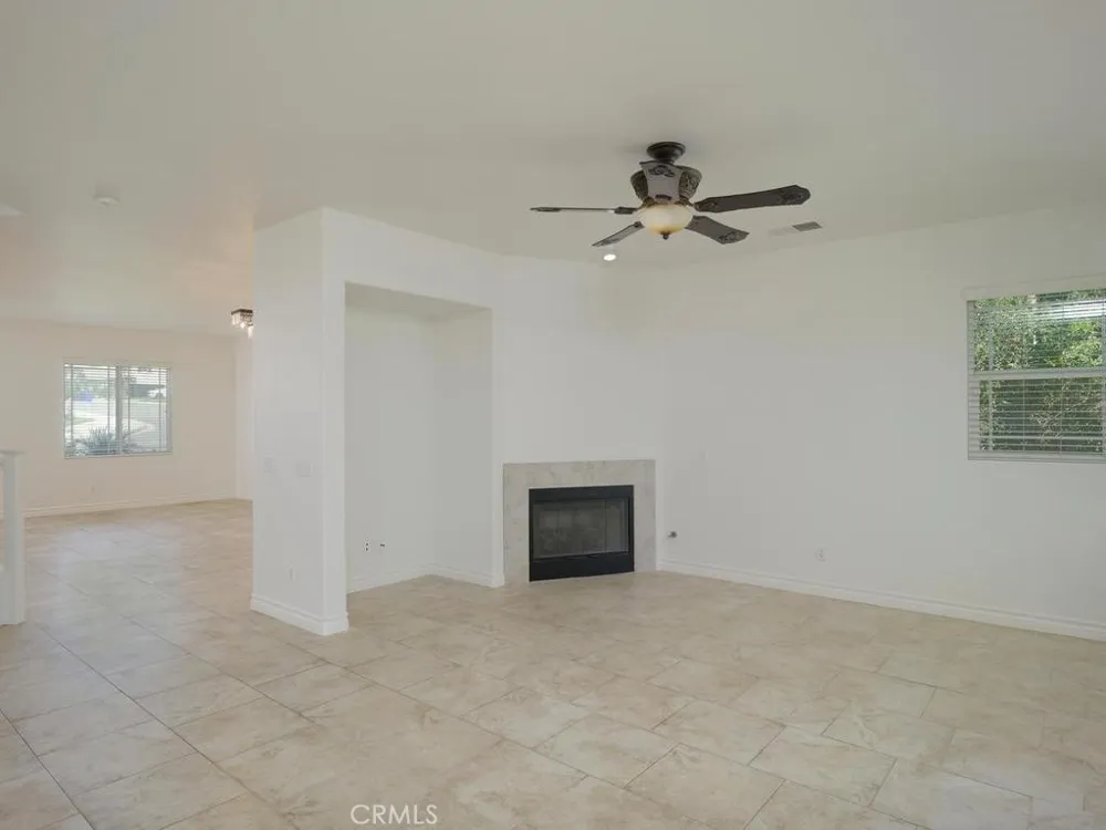 6895 Caitlin San Bernardino, CA 92407