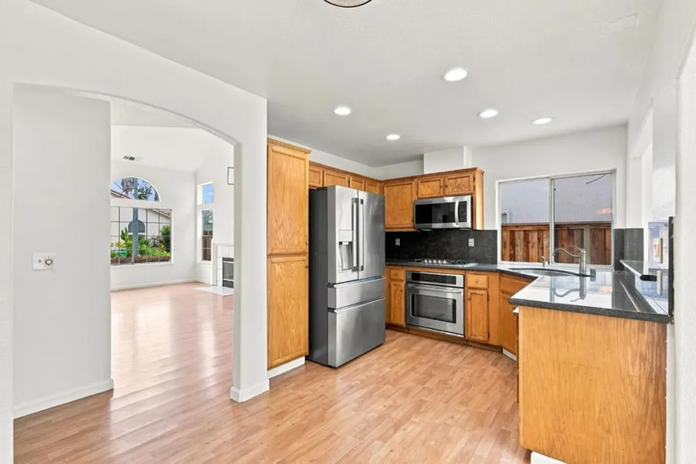 24933 Avocado Court Hayward, CA 94544