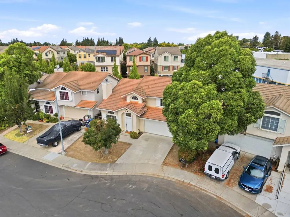 24933 Avocado Court Hayward, CA 94544
