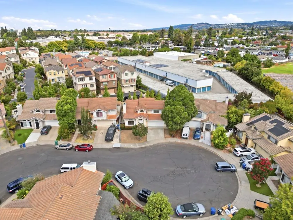 24933 Avocado Court Hayward, CA 94544