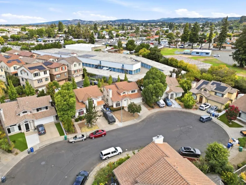 24933 Avocado Court Hayward, CA 94544