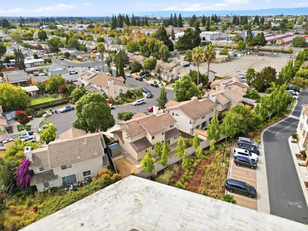 24933 Avocado Court Hayward, CA 94544