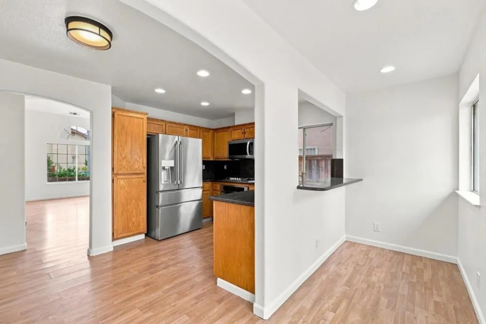 24933 Avocado Court Hayward, CA 94544