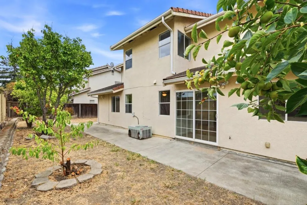 24933 Avocado Court Hayward, CA 94544