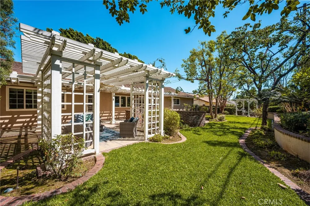 5121 Santa Fe Street Yorba Linda, CA 92886