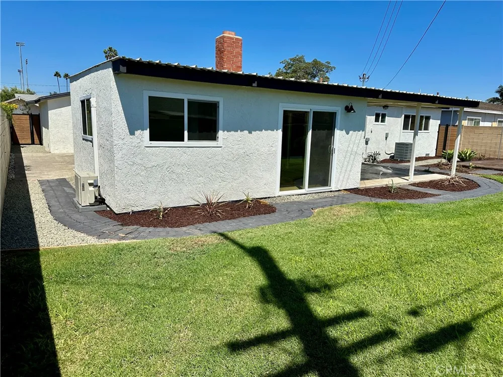 3538 E Almond Orange, CA 92869