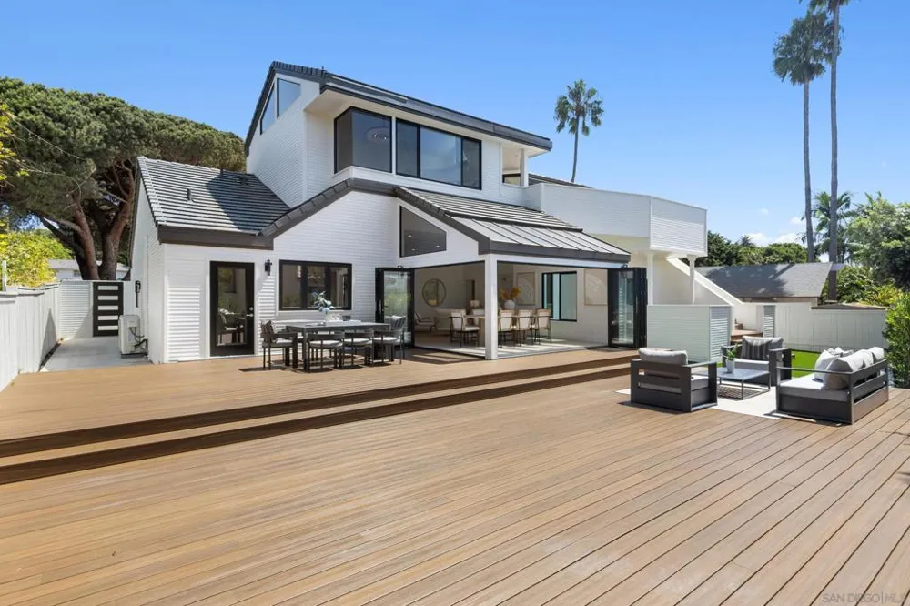 5912 La Jolla Blvd La Jolla, CA 92037