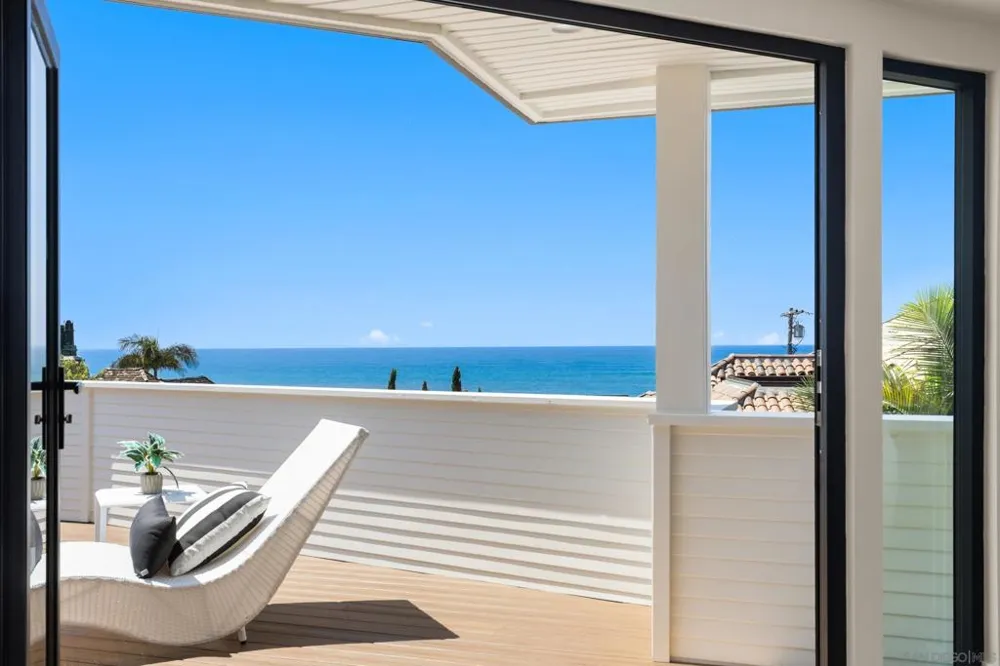 5912 La Jolla Blvd La Jolla, CA 92037