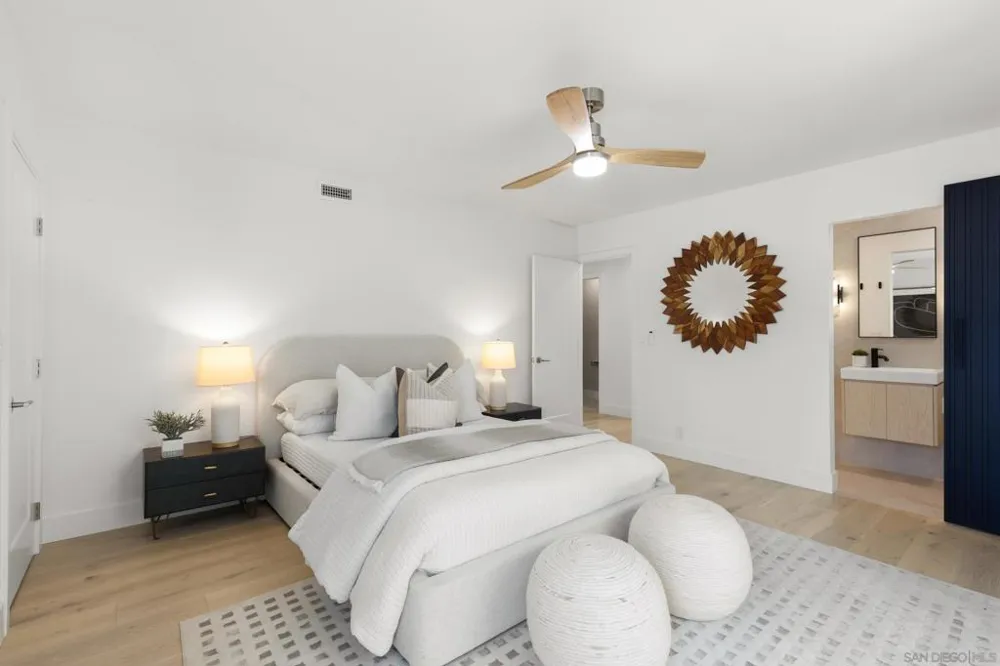 5912 La Jolla Blvd La Jolla, CA 92037