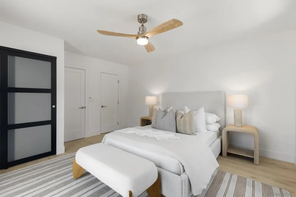 5912 La Jolla Blvd La Jolla, CA 92037