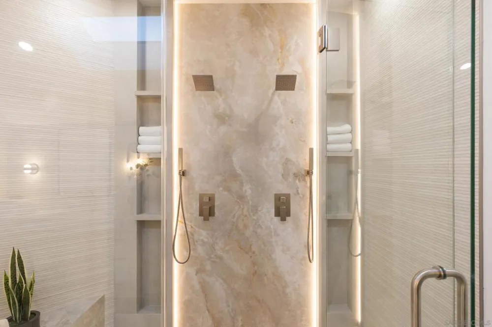 5912 La Jolla Blvd La Jolla, CA 92037