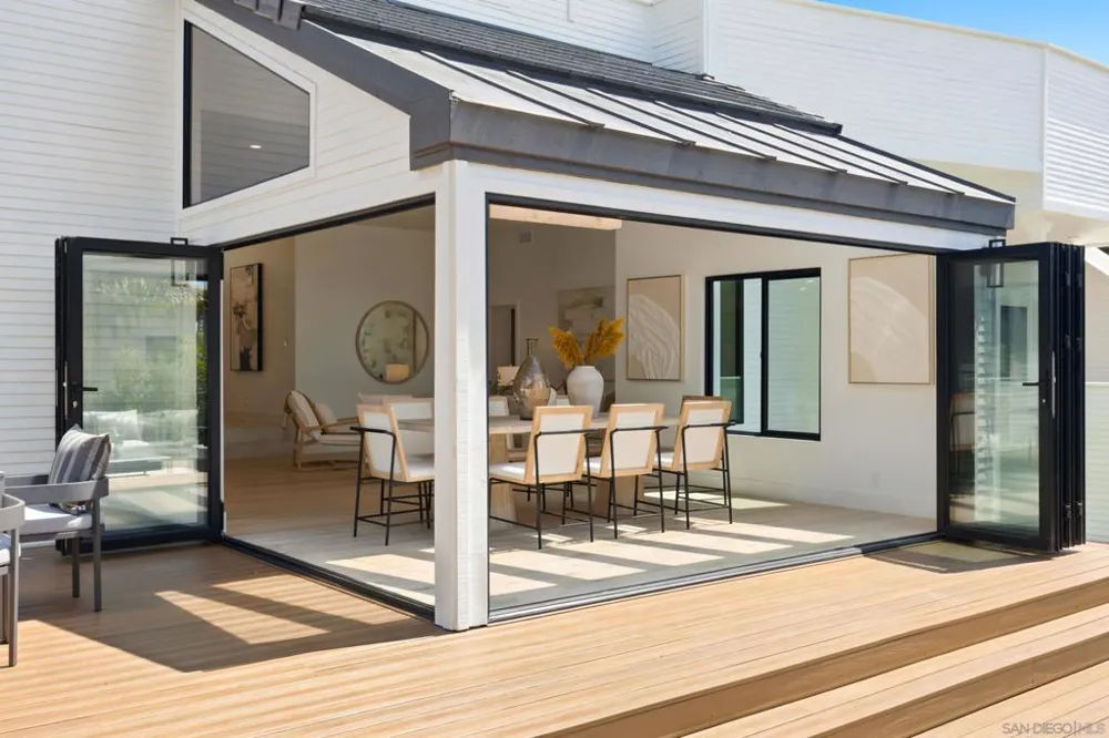 5912 La Jolla Blvd La Jolla, CA 92037