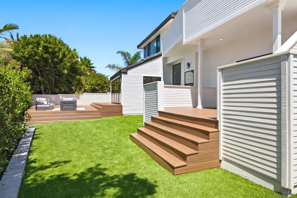 5912 La Jolla Blvd La Jolla, CA 92037