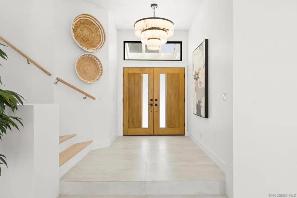 5912 La Jolla Blvd La Jolla, CA 92037