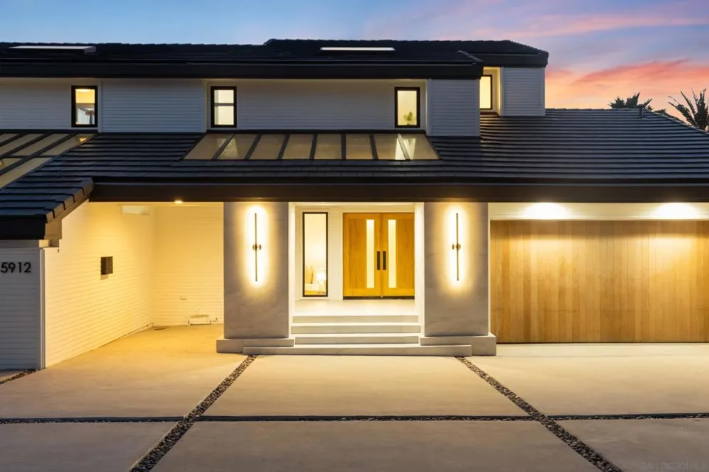 5912 La Jolla Blvd La Jolla, CA 92037