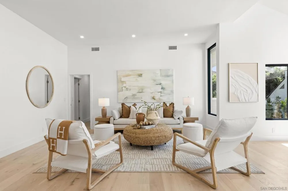 5912 La Jolla Blvd La Jolla, CA 92037