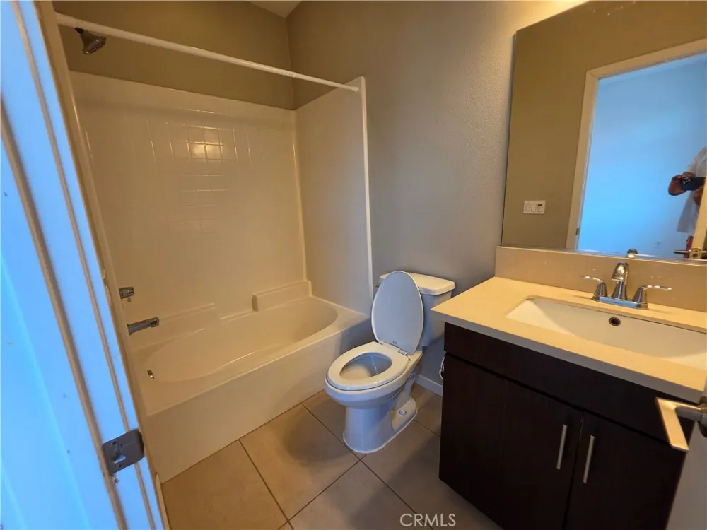 1568 W Artesia #D Gardena, CA 90248