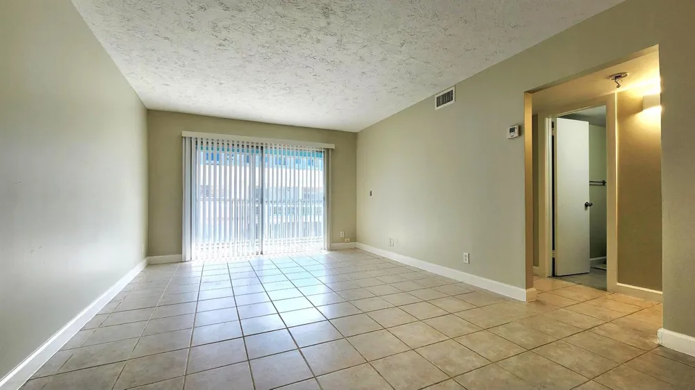 1501 CRESCENT CIRCLE #D36 Lake Park, FL 33403