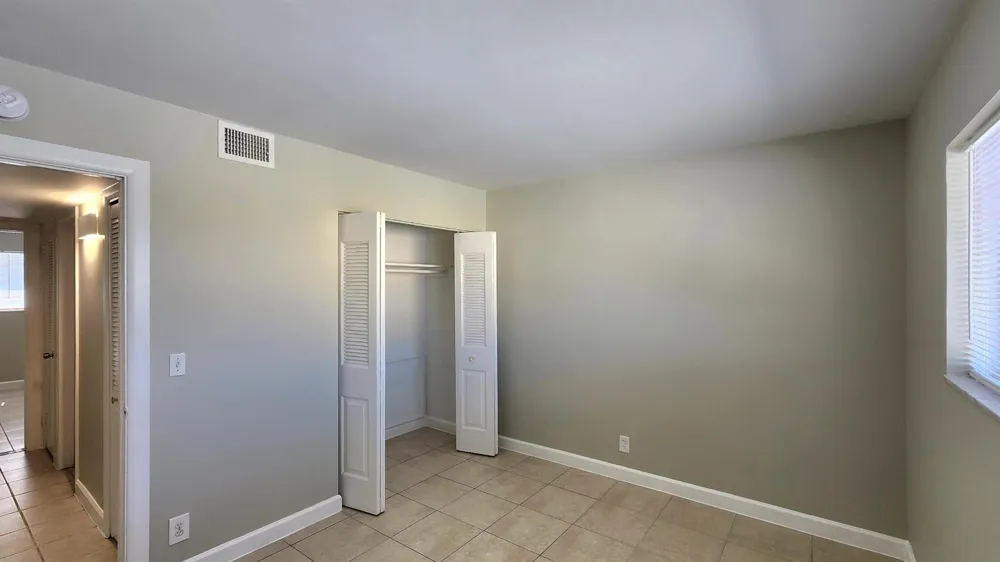 1501 CRESCENT CIRCLE #D36 Lake Park, FL 33403