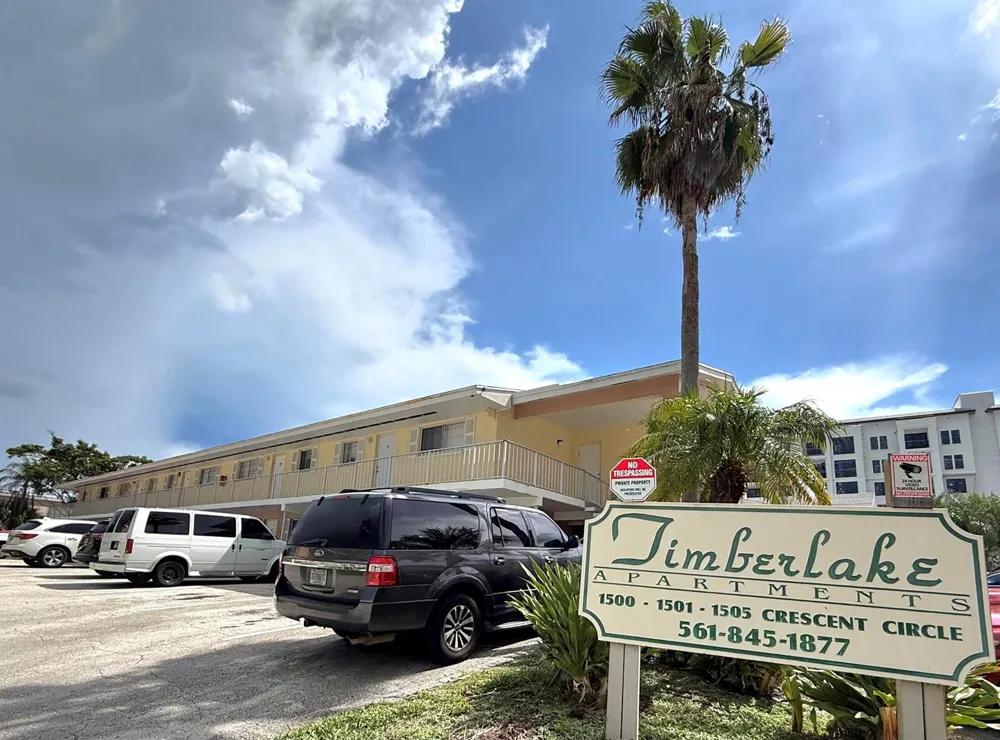 1501 CRESCENT CIRCLE #D36 Lake Park, FL 33403