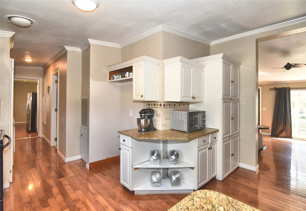 41343 State Hwy 51 Coweta, OK 74429