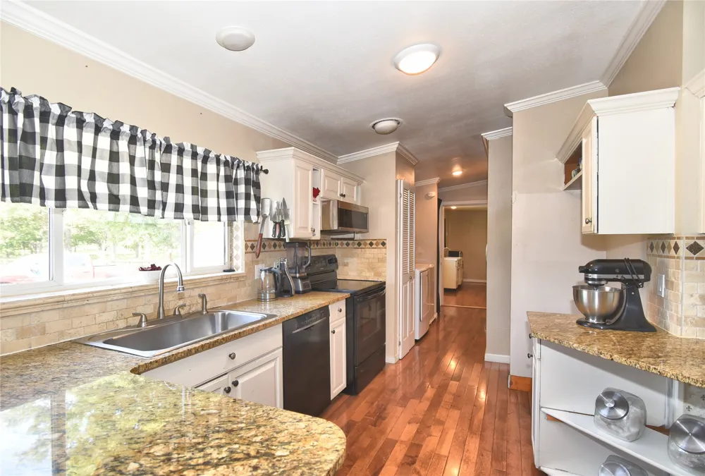 41343 State Hwy 51 Coweta, OK 74429