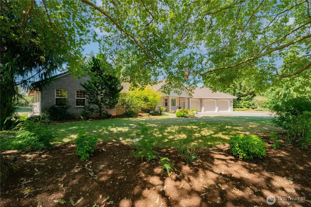 10800 NW 13th Place Salmon Creek, WA 98685