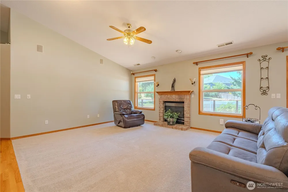 10800 NW 13th Place Salmon Creek, WA 98685